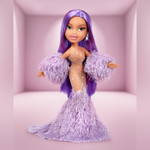 Nwt Bratz x Kylie Jenner 24-Inch Large-Scale Fashion Doll with Gown, 2 Feet Tall - Picture 2 of 12